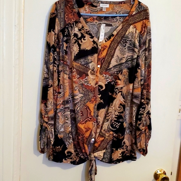 Avenue Tops - Women's Avenue Multi Color Blouse